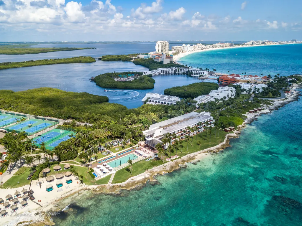 Hotel ClubMed Cancún complejo turístico todo incluido