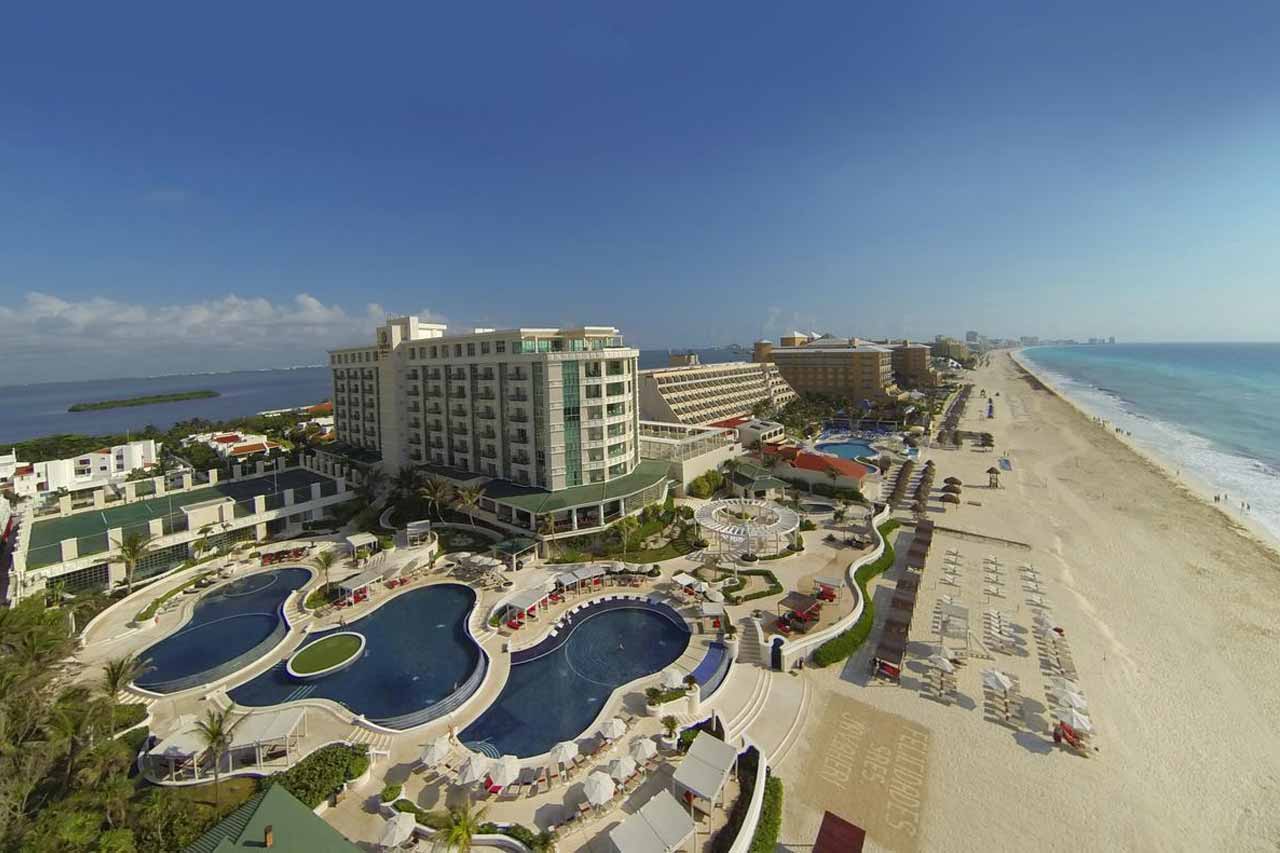 Hotel Sandos Cancún Luxury Experience Resort