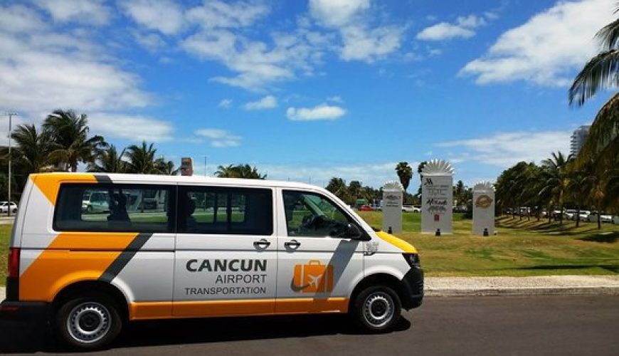 Transporte local, incluyendo taxis, autobuses y opciones de alquiler de coches en Cancún